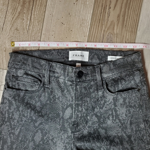 Frame Denim Women's Snake Print Jeans Size 27 Black Gray Skinny Stretchy NWOT - Picture 4 of 16